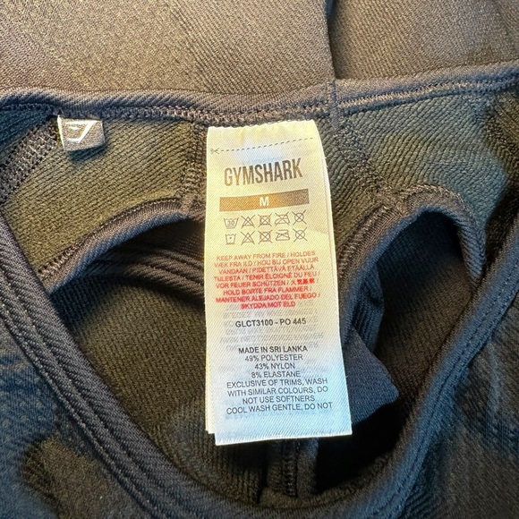 GYMSHARK Ultra Seamless Crop Top Black Women's Short Sleeve Active Sz M EUC - Picture 3 of 7